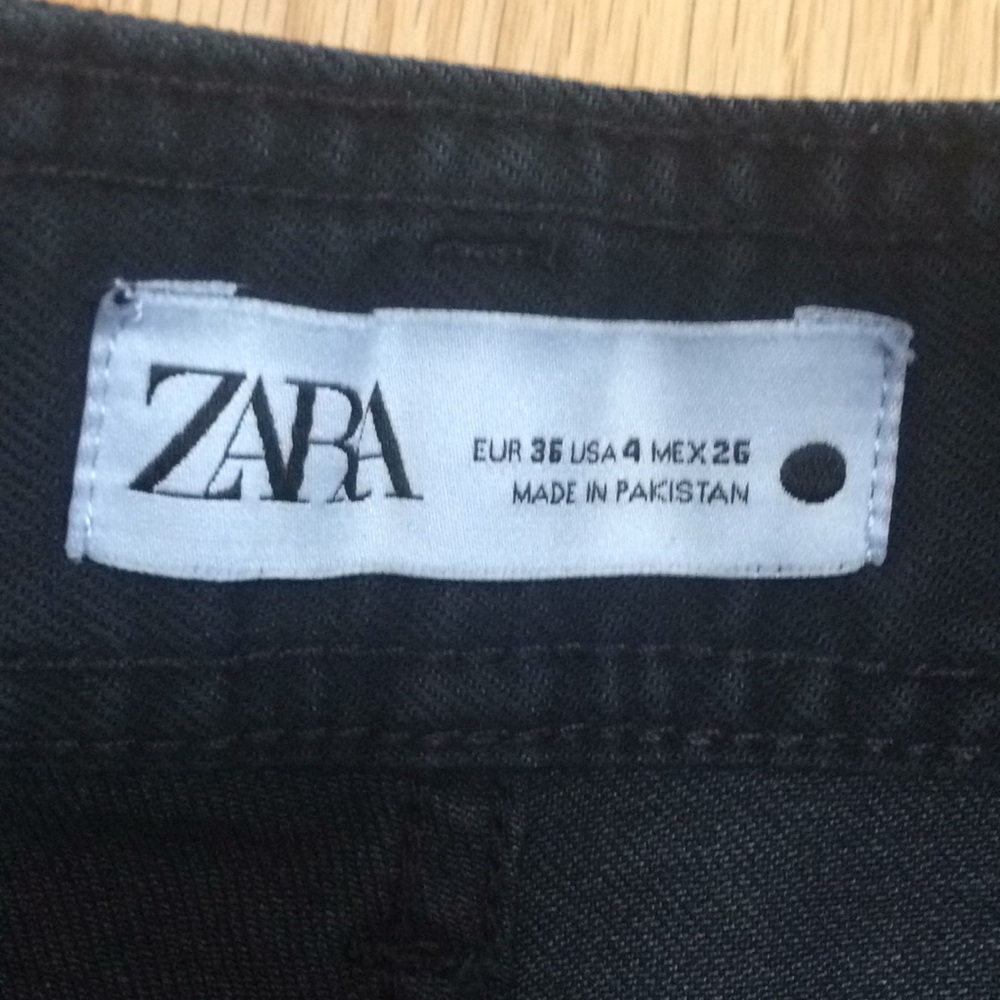 Zara SZ 4, black high rise wide leg jeans. - Picture 2 of 10